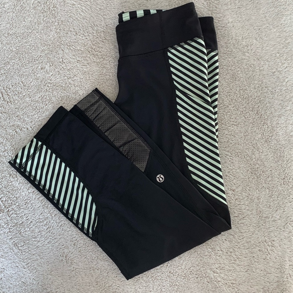 Lululemon run and reflect cropped leggings size 8
